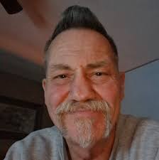 I love this album RUSH FLYBINICHT FLYBY FLY BY NICHT ay..