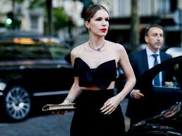 We did not find results for: Eygenia Niarxoy Fwtografh8hke Gia Thn Vogue Forwntas To Moda Eidhseis