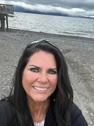 Carol Massie's Instagram, Twitter & Facebook