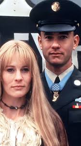 یکی از پاک ترین عشق های سینما🥲❤️, هرکی این فیلمو ندیده ضرر بزرگی کرده!, 📽  Forrest Gump , 🎗 IMDb: 8.8/10, 🍅 Rotten Tomatoes: 75/100, این فیلم داستان  شخصی به نام "فارست گامپ" را روایت می‌کند که با اینکه ...