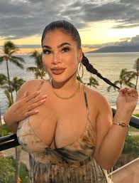 Rachael Ostovich - Free pics, galleries & more at Babepedia