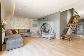 Wohnungen zur miete aktuelle angebote für mietwohnungen finden auf immobilo.de wohnungssuche mit immobilo.de ihrer deutschlandweiten immobiliensuche. Offene Wohnung Mit Treppen Idee Fototapete Fototapeten In Gips Appartment Innenraume Myloview De