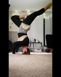 Teachings gymnasts to twist their back layouts. With Practice Will Headstands Stop Hurting The Top Of My Head So Much Right Now The Pressure Of The Top Of My Head Is So Much I Get A Headache After