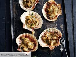 Recette Coquilles Saint Jacques Gratinees Ingredients 2 Personnes En 2020 Coquille Saint Jacques Coquilles Saint Jacques Gratinees Recette Coquille Saint Jacques