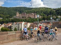 Direct services connect you to the hauptstraße shopping street within 10 minutes. Urlaub Mit Hund In Heidelberg Bei Kurzurlaub At