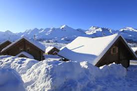 Accommodation within walking distance of the lifts. Location Ski La Joue Du Loup Devoluy Intersport