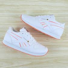 reebok terlaris sepatu reebok classic maroon sepatu casual running sepatu couple grab fast. Jual Sepatu Reebok Putih Terbaru Lazada Co Id