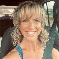 Jen Barker's Instagram, Twitter & Facebook