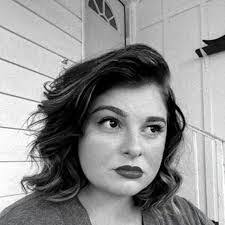 Erin Anthony's Instagram, Twitter & Facebook