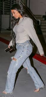 Kim's first boyfriend was none other than tj jackson, michael jackson's nephew. I Love Kim Kardashians Boyfriend Jeans Kim Kardashian Style Kim Kardashian Outfits Kardashian Style