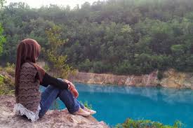 Geografi fizikal dan manusia tema 7 : Tasik Biru Malaysia S Extraordinary Blue Lake