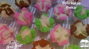 Alhamdulillaah kuenya mekar merekah sempurna, akhirnya nggak usah pergi ke pasar lagi untuk beli kue yang satu ini. Resep Cara Membuat Kue Bolu Kukus Mekar Yang Bagus Terbaru 2019 Yiziep Blogger Com Berbagai Search Informasi