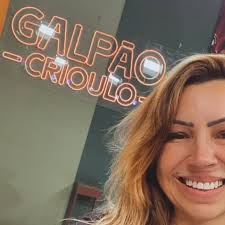 Reel by Kelly Collares e Banda ⚜️ (@kellycollaresbandaoficial) · July 14,  2025