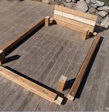 Halte dich bei der bettgröße bestenfalls an die standardmaße damit der lattenrost und bett selber bauen die anleitung. Bauanleitung Bett Selber Bauen Rustikales Holzbett Holzbett Selber Bauen