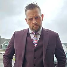 Aaron Bethke (@aaronteebethke)