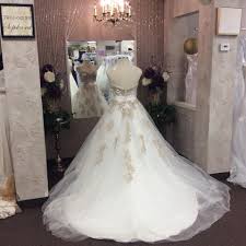 Bridal Aisle Boutique Off The Rack Wedding Planning Wedding Ideas Perfect Wedding Guide Bridal Perfect Wedding Guide Wedding Dresses Lace