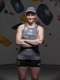 Klettern ist eine vom menschen seit jeher angewandte fortbewegungsart. Hannah Schubert Austria Climbing Kletterverband Osterreich