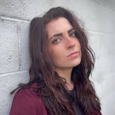 Lola Simon's Instagram, Twitter & Facebook