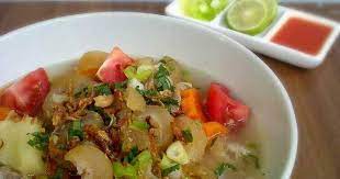 Resep soto ayam lamongan selanjutnya sangat pas bila moms ingin membuat kuah soto yang gurih. Coba Resep Sop Kikil Makanan Khas Jawa Timur Di Rumah Yuk Moms