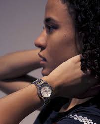 Mujinga kambundji (sui) after first place in the 200m at the the 2019 european athletics team championships in bydgoszcz. Neu In Der Maurice Lacroix Crew Hurdenlauferin Ditaji Kambundji