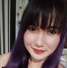 Warfreak daw na kapitbahay, hinarap na ang mga nagrereklamo sa kanya!  Hinarap na ni "Roxanne" ang kanyang mga kapitbahay na nagrereklamo matapos  niya itong saktan na nakuhanan sa isang CCTV. Ano kayang