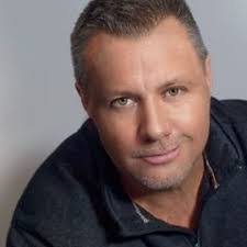 Tracy Colburn's Instagram, Twitter & Facebook