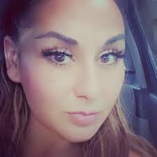 Genevieve Chavez (@chavez_gen26) • Instagram photos and videos