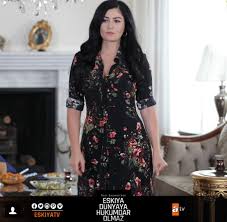 Zeynep Adli Kullanicinin Eskiya Dunyaya Hukumdar Olmaz Panosundaki Pin Moda Stilleri Guzel Kadinlar Kadin