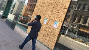 Feb 28, 2019 · royal bank of scotland is close to selling its offices in a sensitive part of edinburgh's new town to a property investment company with a track record in shopping centres. Royal Bank The Latest Retailer To Leave Richmond Low Cbc News