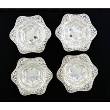 Set Of 4 Meriden Britannia Co Sterling Silver Repousse Floral Nut Dishes  2.5" | Coin Exchange NY