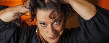 Grace Gianoukas: 'Mostrar o peito é uma transgressão'