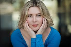 Joanne Samuels's Instagram, Twitter & Facebook