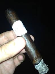 As many of you may agree, the start of your day is a strong predictor of the rest of the day. Blind Cigar Review 5 Vegas Gold Maduro Robusto Blind Man S Puff