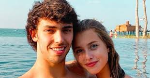 Amo a margarida é modelo ❣️namora com o joão félix❣️.17.26/10. Joao Felix E Margarida Corceiro Que Horror Casal Vive Momentos De Tensao Em Parque De Diversoes Nova Gente