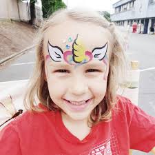 Dania's Canvas Face Painting