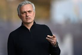 José mourinho is a professional football coach, currently managing tottenham. Ryanair Troll Tottenham On Social Media After Jose Mourinho S Roma Appointment Football London