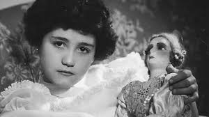 She was previously married to charles dutoit and robert chen. Martha Argerich Heroine Of The Keys