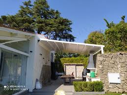 Pergola bioclimatica a lamelle orientabili. Pergotende Pergole Bioclimatiche Tende Cristall Vetroexpert La Tua Vetreria A Roma