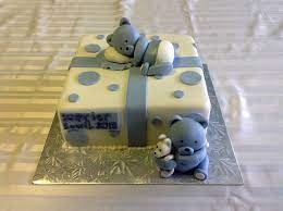 Vous souhaitez réaliser un gâteau pâte à sucre original ? Gateau Oursons Bleus Sur Cadeau Boulangerie Lamontagne