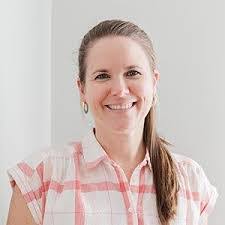 Jackie Gibson's Instagram, Twitter & Facebook