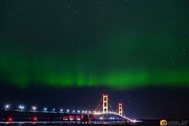 Reflections and bridge illumination can add interest to your picture. Northern Lights Have Started In Michigan Here Are Pictures Live Updates Mackinac Bridge Pictures Of Michigan Northern Lights