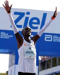 Kipchoge is married with three children. Kipchoge Out To Rekindle Dutch Love Story At Mission Marathon
