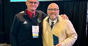 KVOE's Thomas earns KRPA Distinguished Organization Award