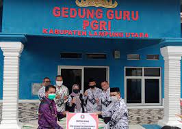 Maybe you would like to learn more about one of these? Peduli Wabah Covid 19 Inspektorat Lampura Sumbangkan 100 Paket Sembako Ke Warga Beritatransparansi Co Id