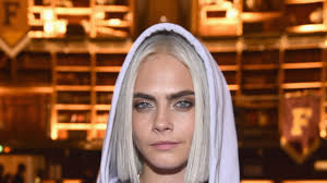 Provides the hair with a light feeling, deeply and durably hydrates the fiber, improves and illuminates natural shine, and leaves hair feeling light. The Ultimate Care Guide For Getting And Maintaining White Blonde Hair Teen Vogue