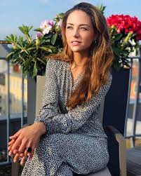 franca lehfeldt auf instagram in 2021 franca fashion wrap dress