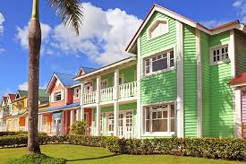 Our exterior paint products are great for nearly any residential exterior paint project, whether you live in a bungalow or a victorian home. Extreme Exteriors