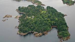 Garinish or ilnacullin island island in glengarriff harbour. Garinish Island Creativity Continues