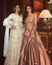 She open up and tell some interesting topics about her marriage.#janhvikapoor#sridevi#bollywood#. Jhanvi Kapoor Looks Just As Regal As Mother Sridevi In This Picture Designer Dresses Indian Dresses Indian Attire