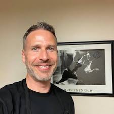 This immaculate traditional Japanese house is listed at just 14,800,000 yen  ($95,484 USD) located in Odai, Mie Prefecture. Highlights: • Price:  14,800,000 yen ($95,484 USD) • Location: Odai, Mie Prefecture •  Approximately